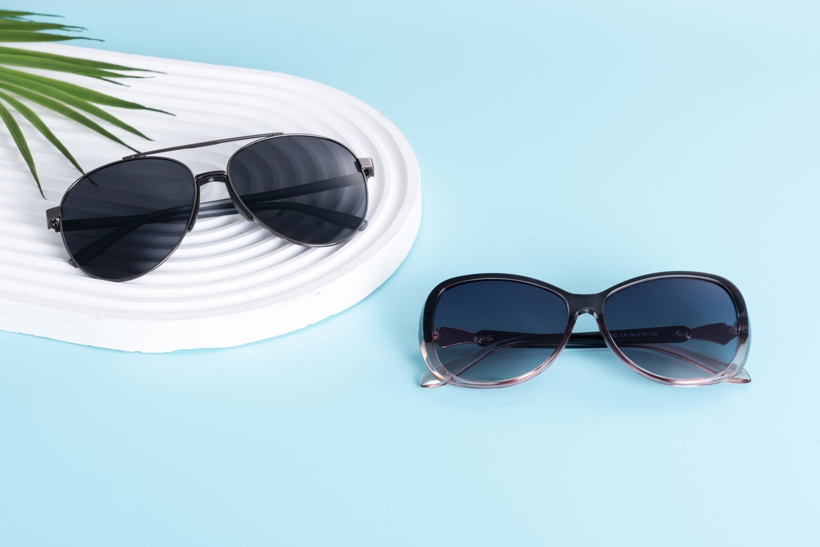 pexels-glassesshop-gs-1317359316-28938432